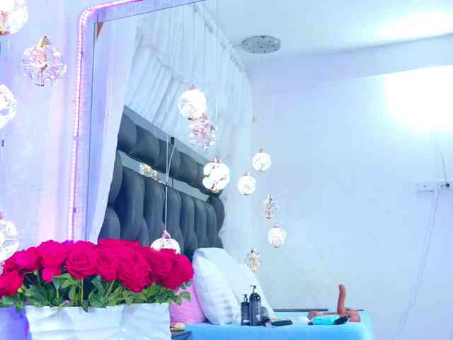 DahianaMoss webcam