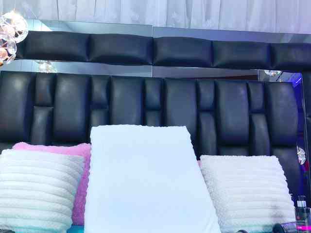 DahianaMoss webcam