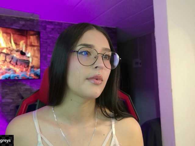 Charlotte-greys live cam on BongaCams
