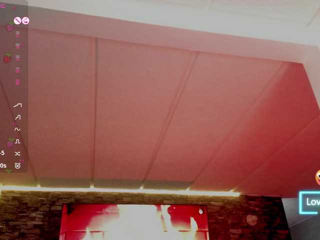 Charlotte-greys live cam on BongaCams