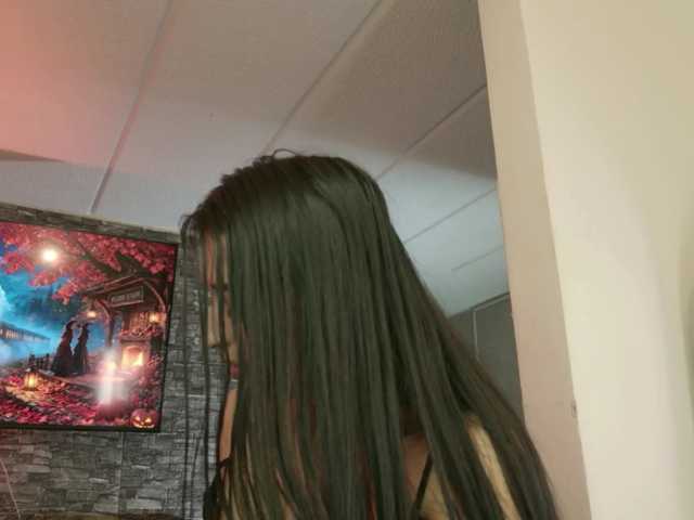 Charlotte-greys live cam on BongaCams