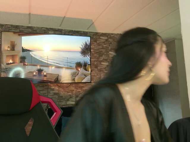 Charlotte-greys live cam on BongaCams