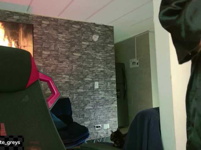 Charlotte-greys live cam on BongaCams