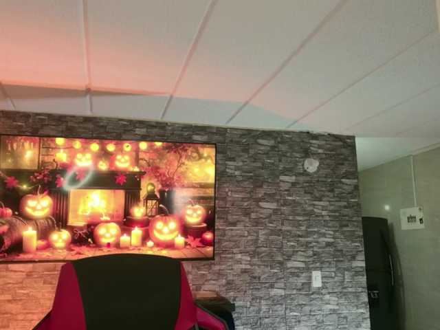 Charlotte-greys live cam on BongaCams