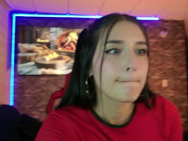 Charlotte-greys live cam on BongaCams