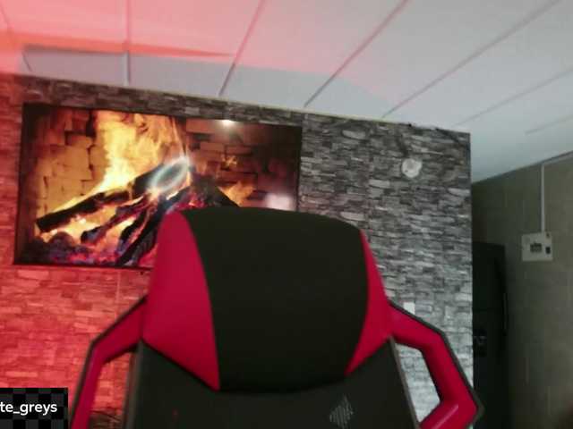 Charlotte-greys live cam on BongaCams