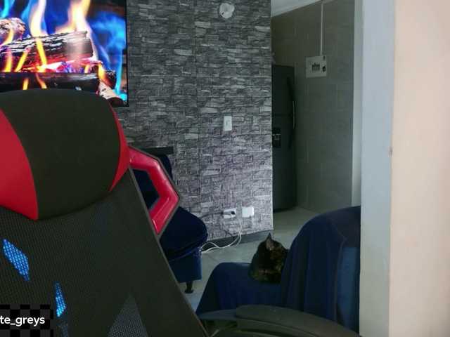 Charlotte-greys live cam on BongaCams