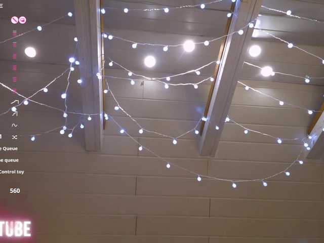 BUSTYTUBE's BongaCams show and profile