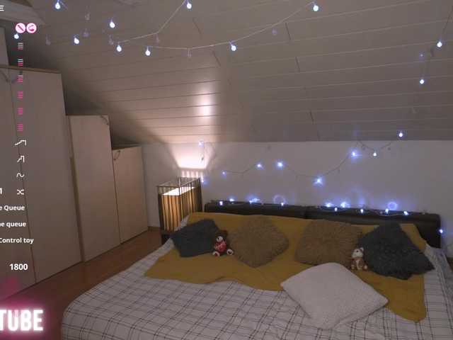 BUSTYTUBE live cam preview