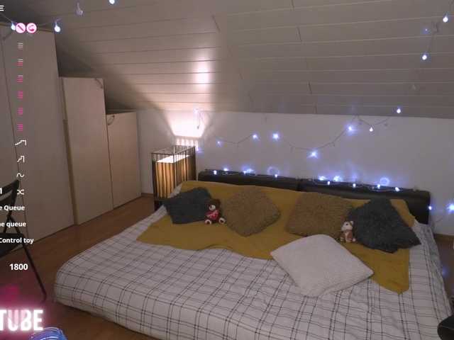 BUSTYTUBE