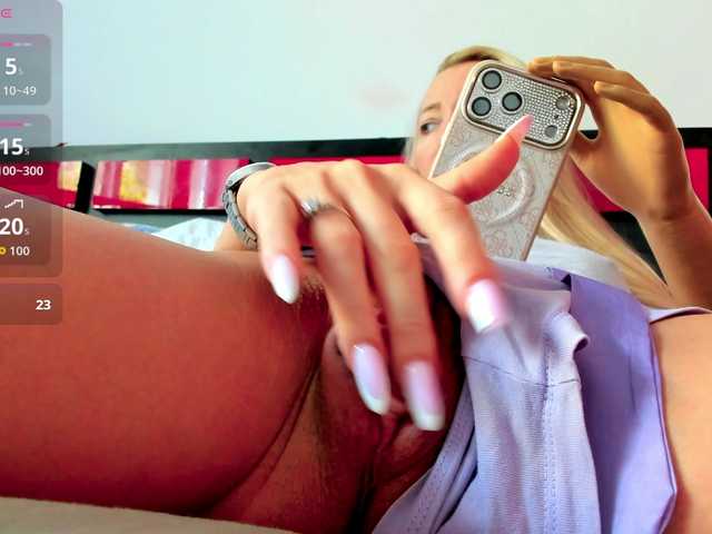 Suuzykiss live cam on BongaCams