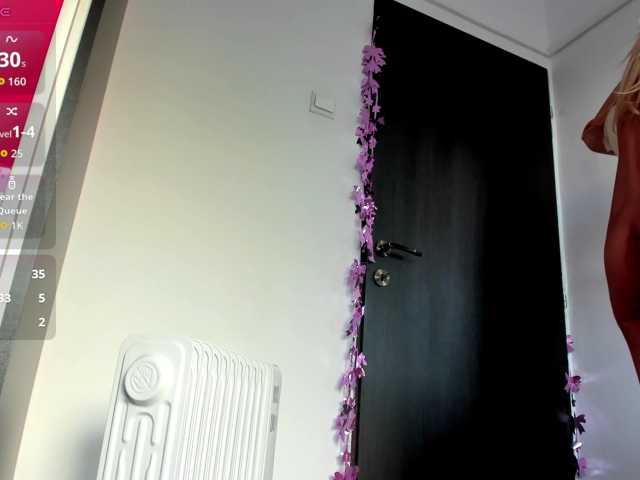 Suuzykiss live cam on BongaCams