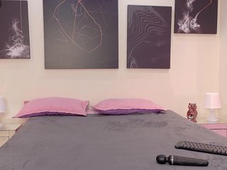 GabrielaLugo's Live Webcam