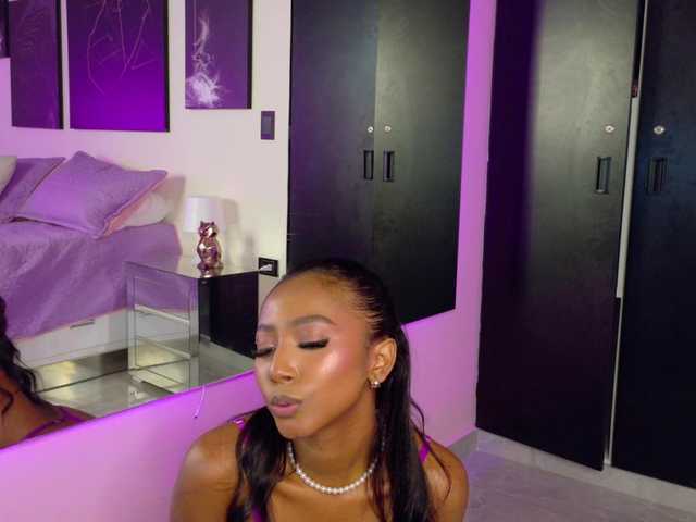 GabrielaLugo's BongaCams show and profile