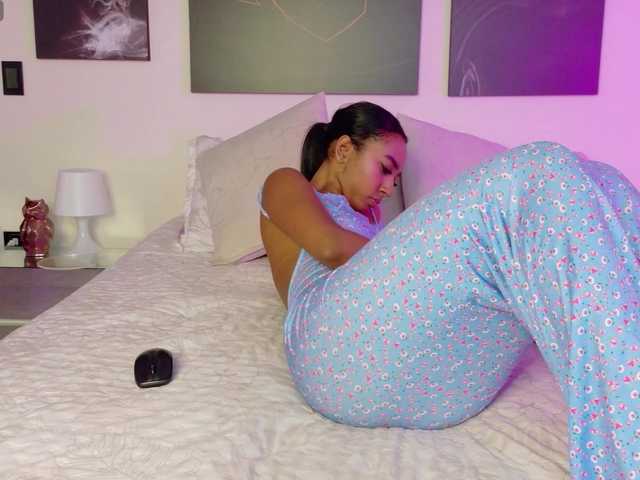 GabrielaLugo's BongaCams show and profile