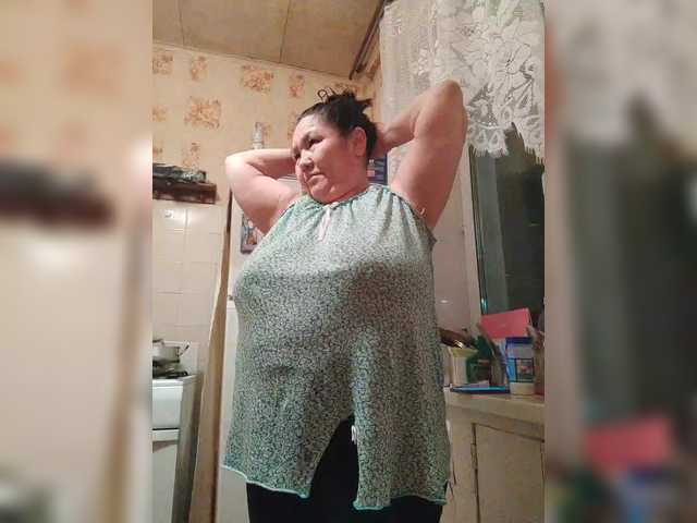 2Milf45's BongaCams show and profile