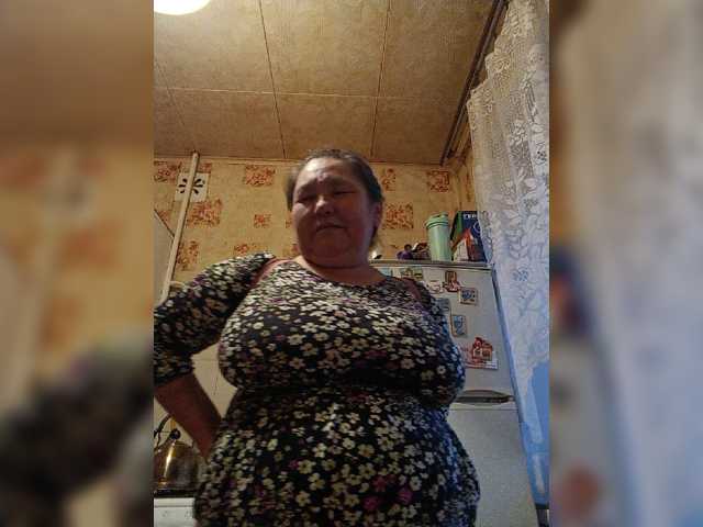 MilfZulfiya live cam preview