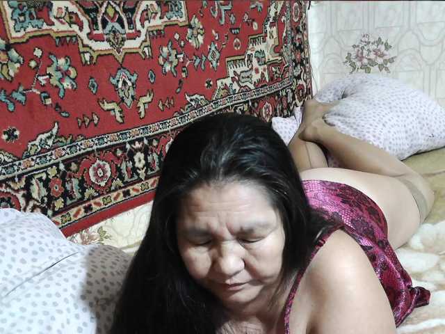 2Milf45 live cam on BongaCams