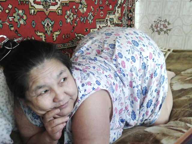 2Milf45 live cam on BongaCams
