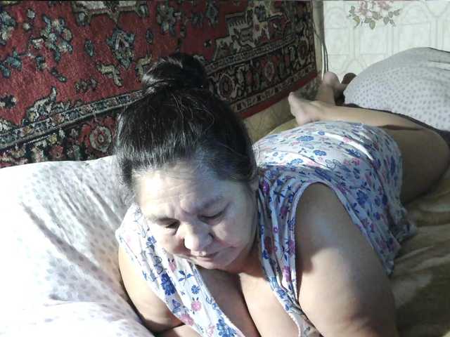 2Milf45 live cam on BongaCams