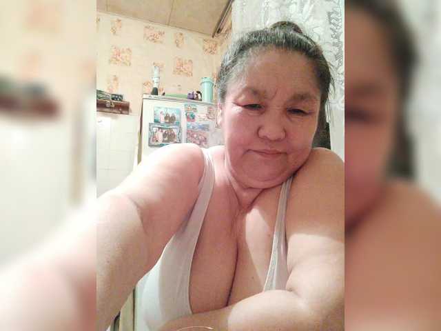  2Milf45 chat room