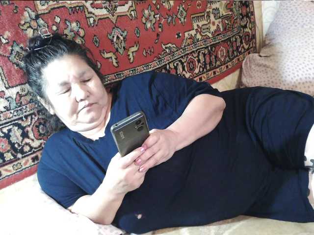 2Milf45 live cam