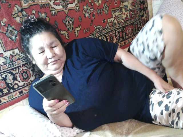2Milf45 live cam