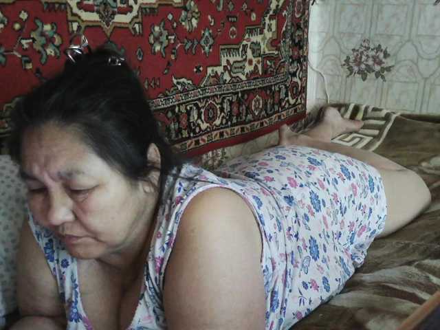 2Milf45 live cam on BongaCams