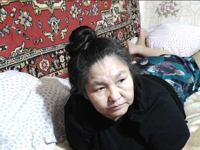 2Milf45 live cam on BongaCams
