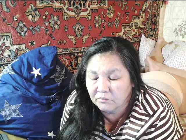 MilfZulfiya webcam