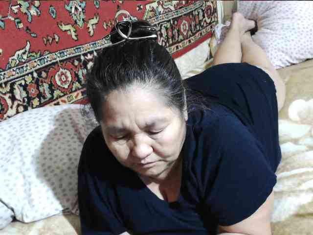 MilfZulfiya webcam