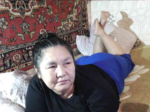 2Milf45 Live Webcam on BongaCams