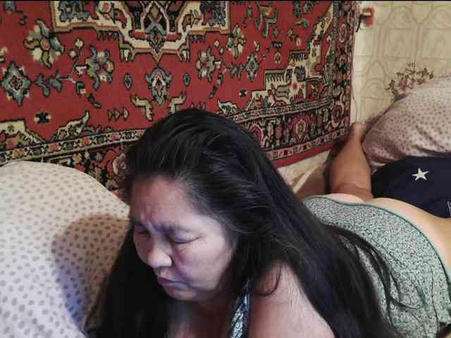 MilfZulfiya webcam