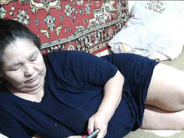 MilfZulfiya webcam