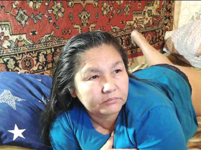 MilfZulfiya webcam