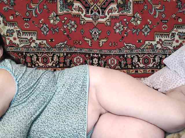MilfZulfiya webcam