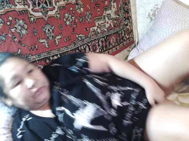 MilfZulfiya webcam
