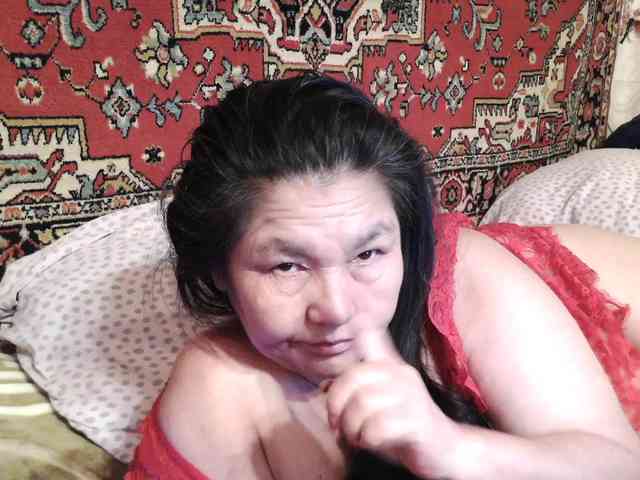 MilfZulfiya webcam