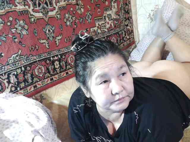 MilfZulfiya webcam