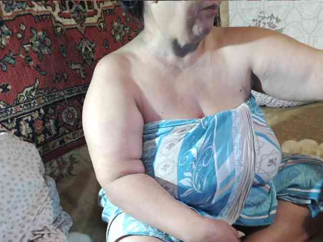 MilfZulfiya webcam