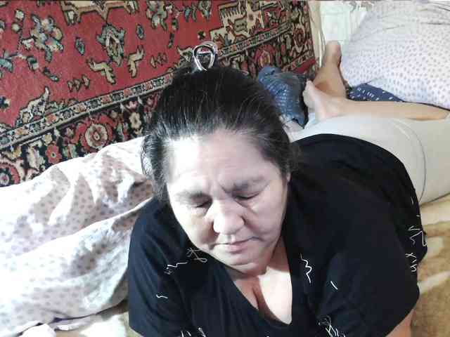 MilfZulfiya webcam