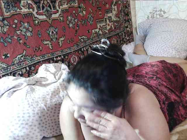 MilfZulfiya webcam