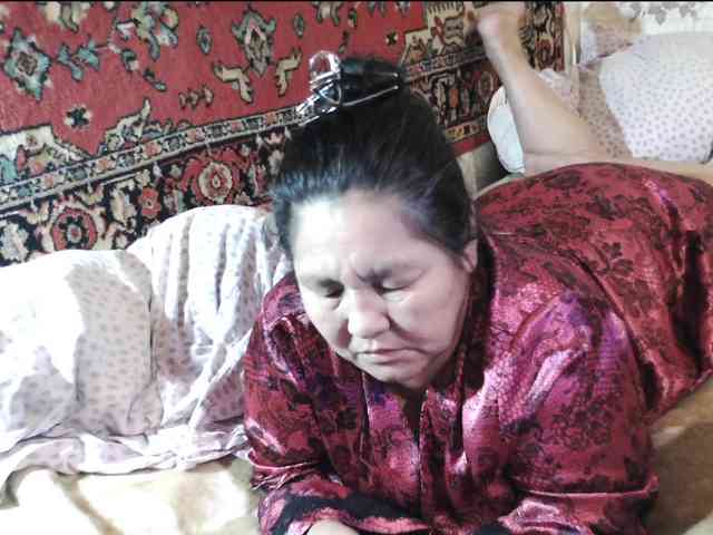 MilfZulfiya webcam