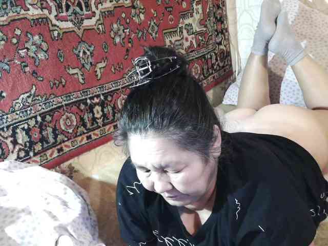MilfZulfiya webcam