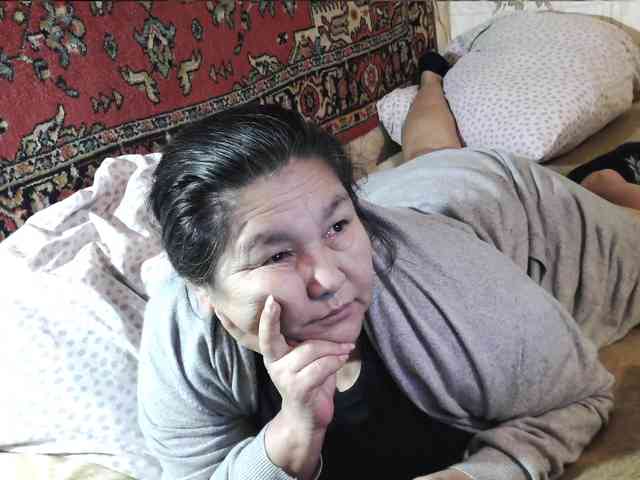 MilfZulfiya webcam