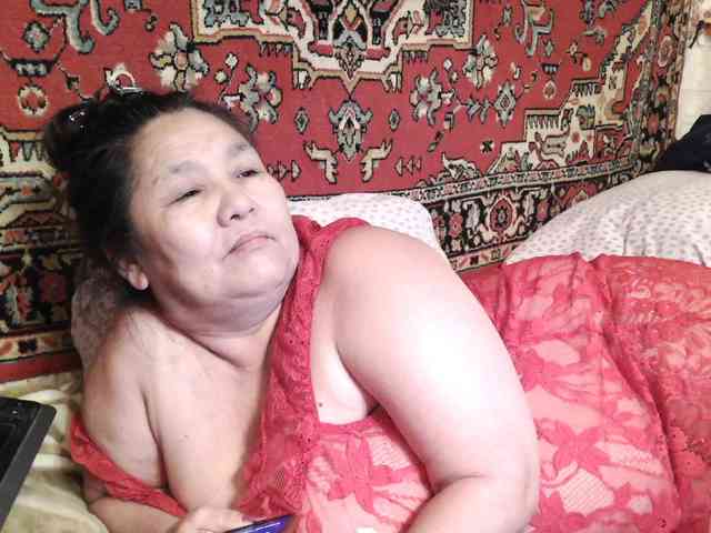 MilfZulfiya webcam
