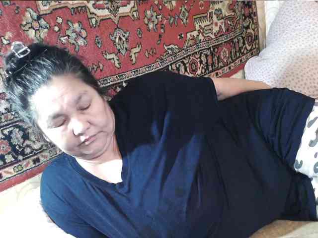 MilfZulfiya webcam