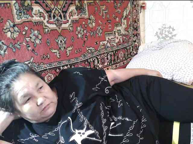 MilfZulfiya webcam