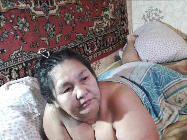 MilfZulfiya webcam