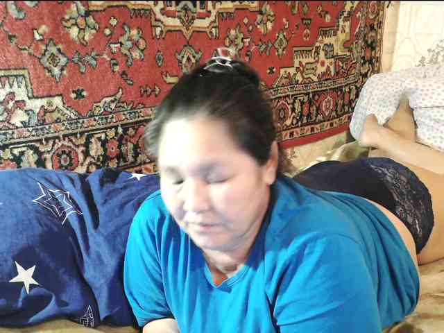 MilfZulfiya webcam